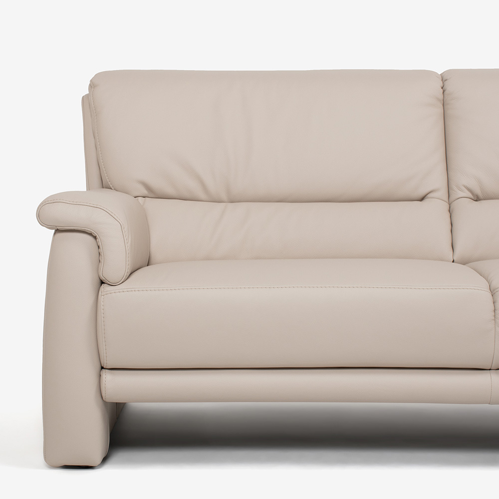 himolla（ヒモラ）ソファ 3人掛け「ベルク model.9002」幅188cm 革#24 サンドベージュ色