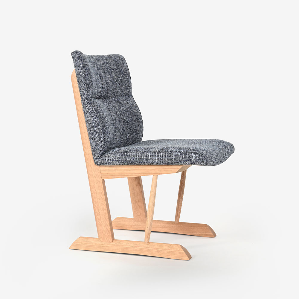 飛騨産業 チェア「KAYA3 -カヤ3- LF220R」レッドオーク材 WO色 布#CブルームBU【受注生産品】