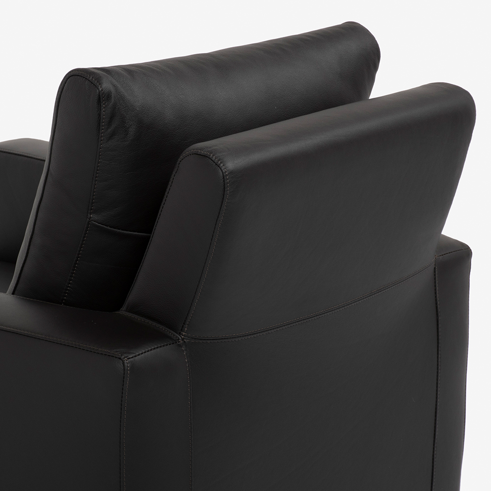 erba(エルバイタリア)アームチェア「ベラビスタ」革ダークブラウン色 #A ARREDO5029【お手入れキットの特典付き】