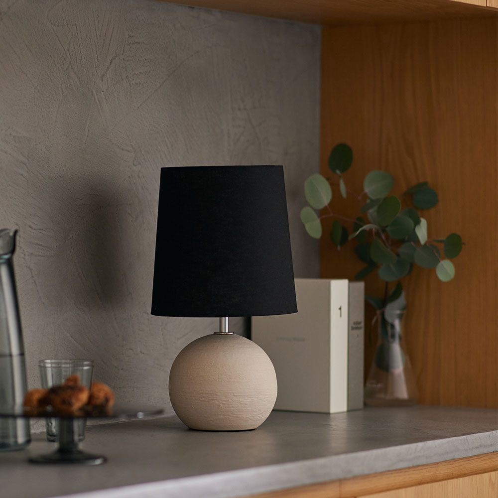 テーブルスタンド「mimi lamp ミスティカル HT1008-WH-CBK」ランプ別売