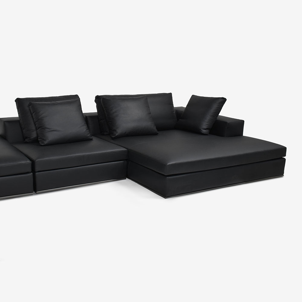 erba(エルバイタリア)コーナーソファ4点「ビアモンテナポレオーネ」向かって右カウチ 革ブラック ARREDO300【お手入れキットの特典付き】