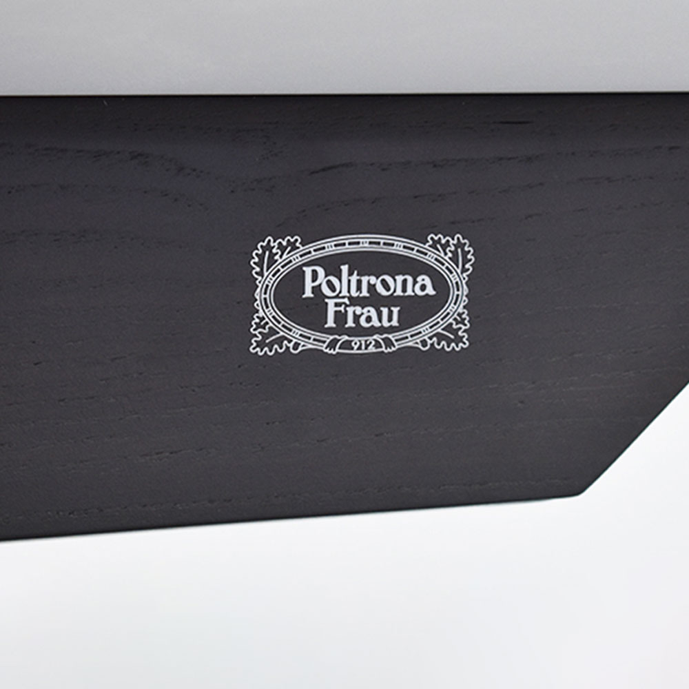PoltronaFrau(ポルトローナ・フラウ)ダイニングテーブル 「オセロ」八角形 大理石フィオールディペスコ 脚アッシュ材ダークブラウン色