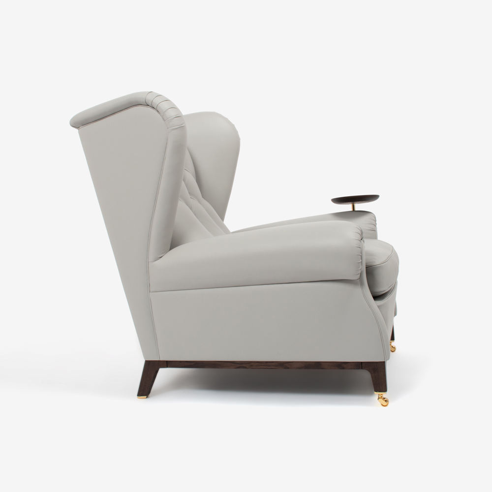 PoltronaFrau(ポルトローナ・フラウ)アームチェア「2019 グレン」革ライトグレー色【次回入荷未定】