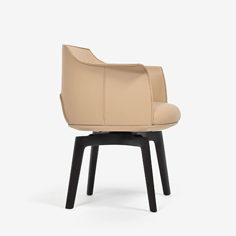 PoltronaFrau(ポルトローナ・フラウ)ダイニングチェア(アーム付き)「アーチボルド」回転タイプ 革サンドベージュ色
