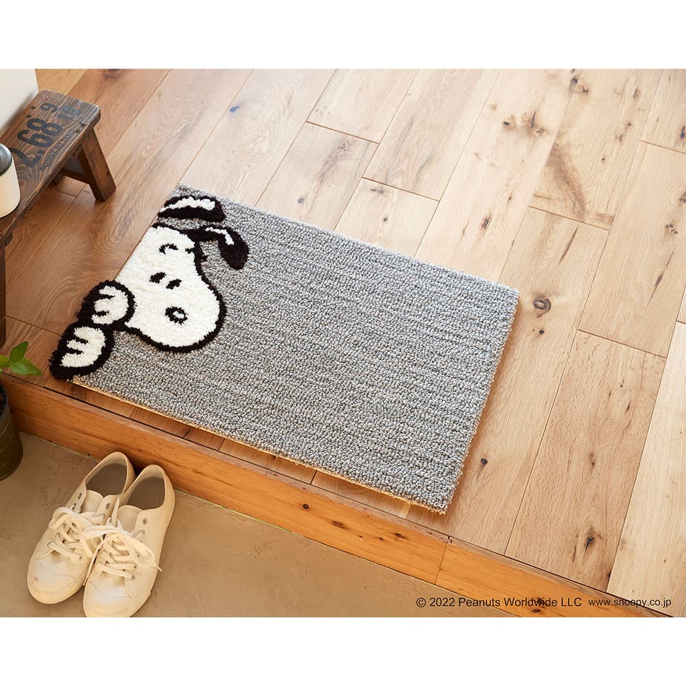 マット 「スヌーピー チラリマット」 65ｘ45cm PEANUTS（ピーナッツ）