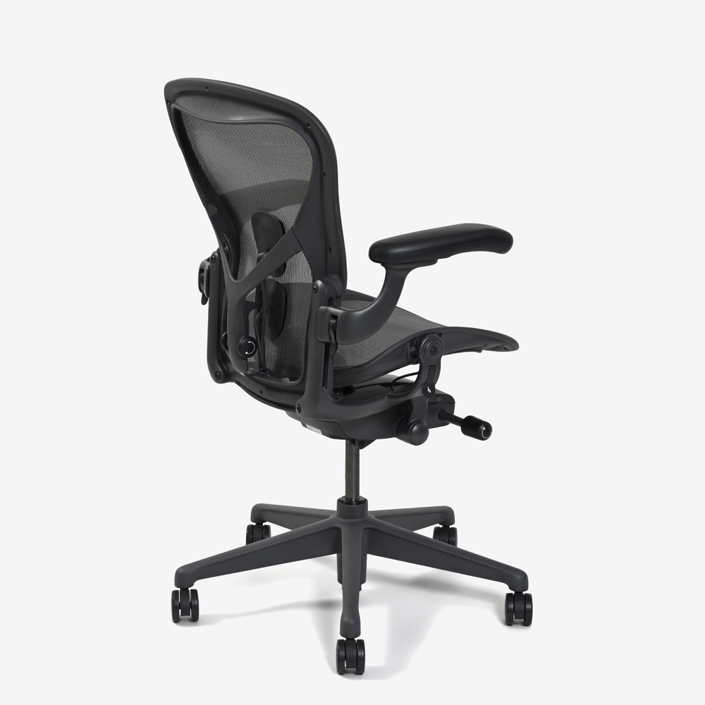 HermanMiller(ハーマンミラー)「アーロンチェア リマスタード」グラファイト 全2サイズ【Home Office Sale 5月31日(日)まで20%OFF】