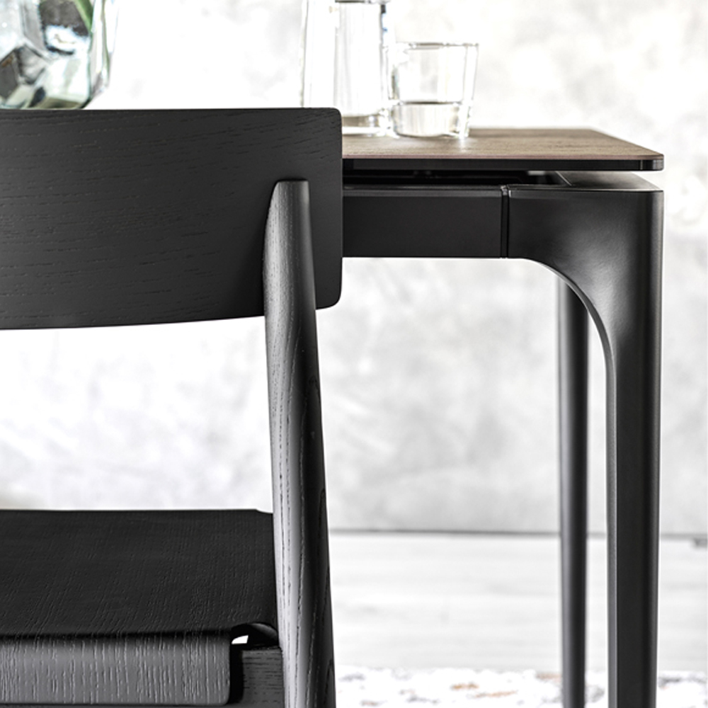 Calligaris(カリガリス)伸長式ダイニングテーブル「Silhouette CS4125-R」 幅160-220cm 天板セラミックガラス
