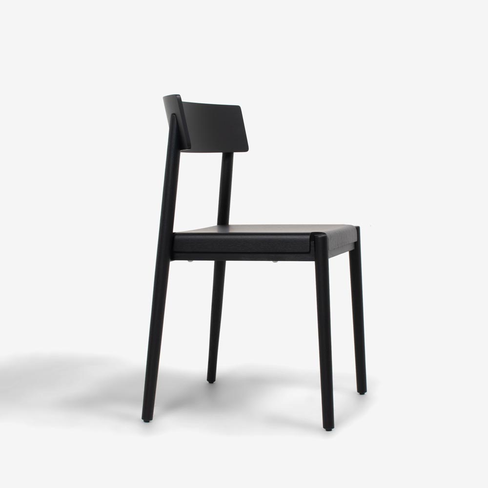 Calligaris(カリガリス)ダイニングチェア「Scandia CS2027」板座 マットブラック色