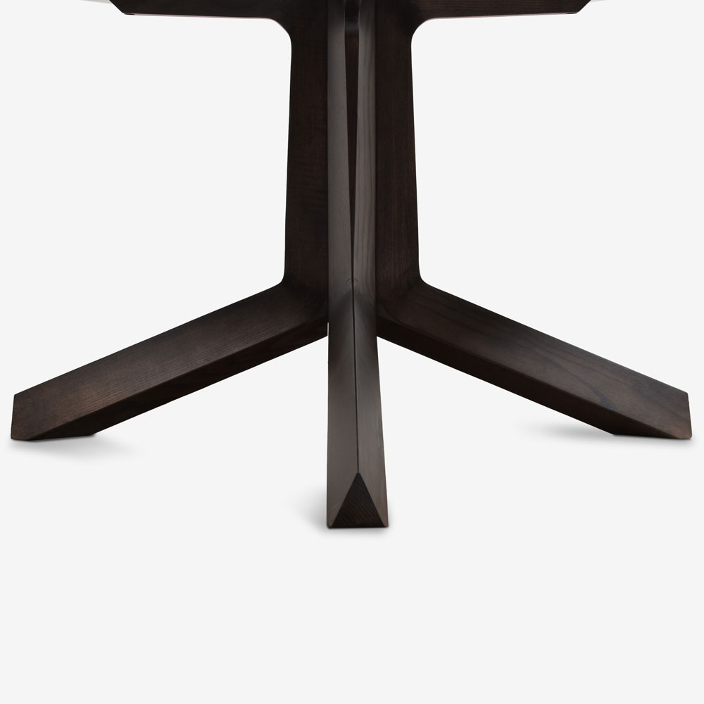 PoltronaFrau(ポルトローナ・フラウ)ダイニングテーブル 「オセロ」八角形 大理石アラベスカート 脚アッシュ材モカ色