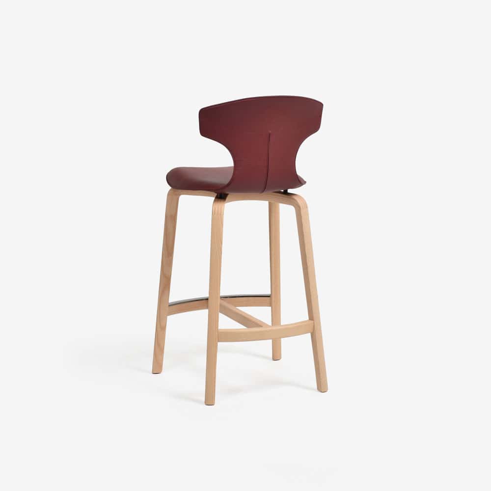 PoltronaFrau（ポルトローナ・フラウ）スツール「モンテーラ」革ガーネット色/ナチュラルアッシュ色
