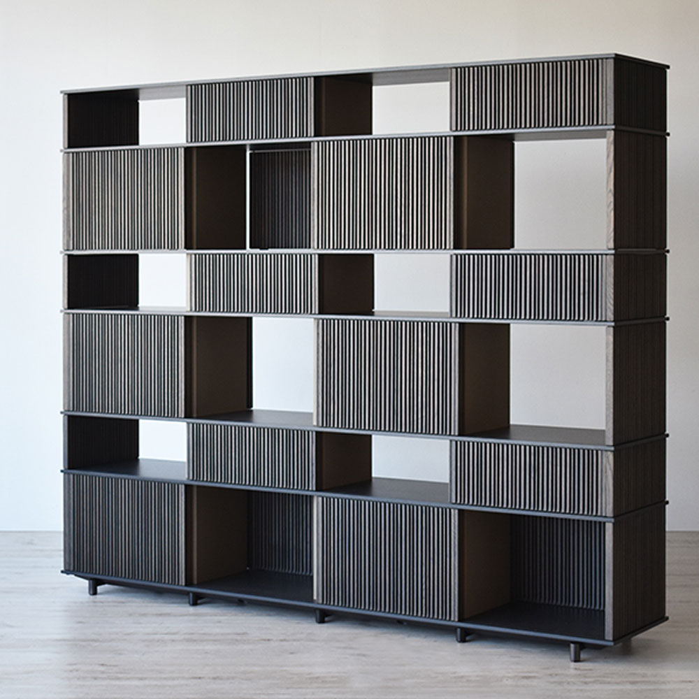 PoltronaFrau(ポルトローナ・フラウ)シェルフ「ロイド」オーク材ダークブラウン色 革トープ色【セール対象品のため5%OFF】