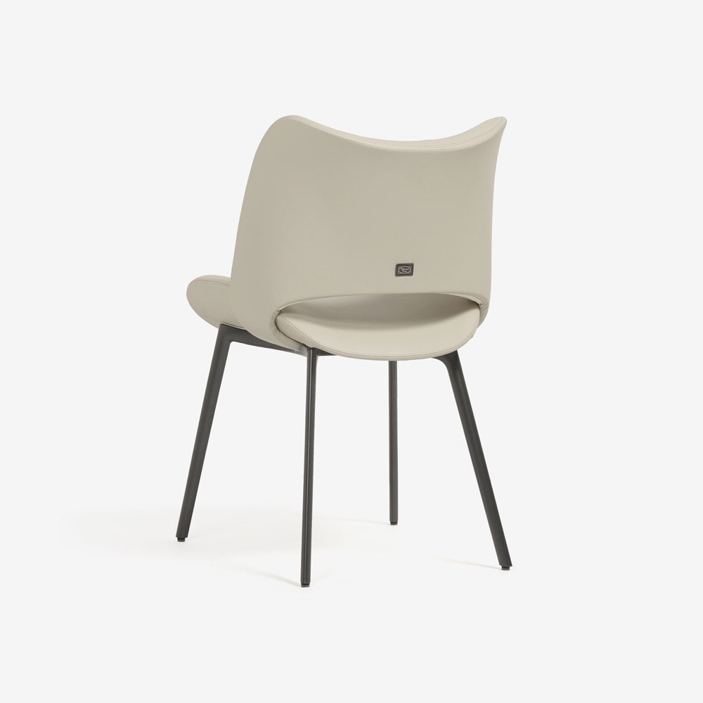 PoltronaFrau(ポルトローナ・フラウ)ダイニングチェア「ナイス」革スタッコ色 #SC05 Stucco