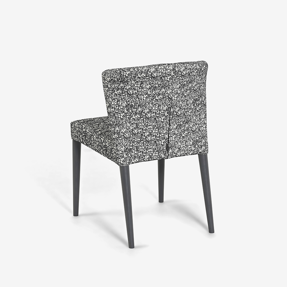 ligne roset(リーン・ロゼ)ダイニングチェア「ロゼチルコ」布#RJ-627 脚グレービーチ【受注生産品】【LIGNE ROSET FAIR 6月28日(日)まで15%OFF】