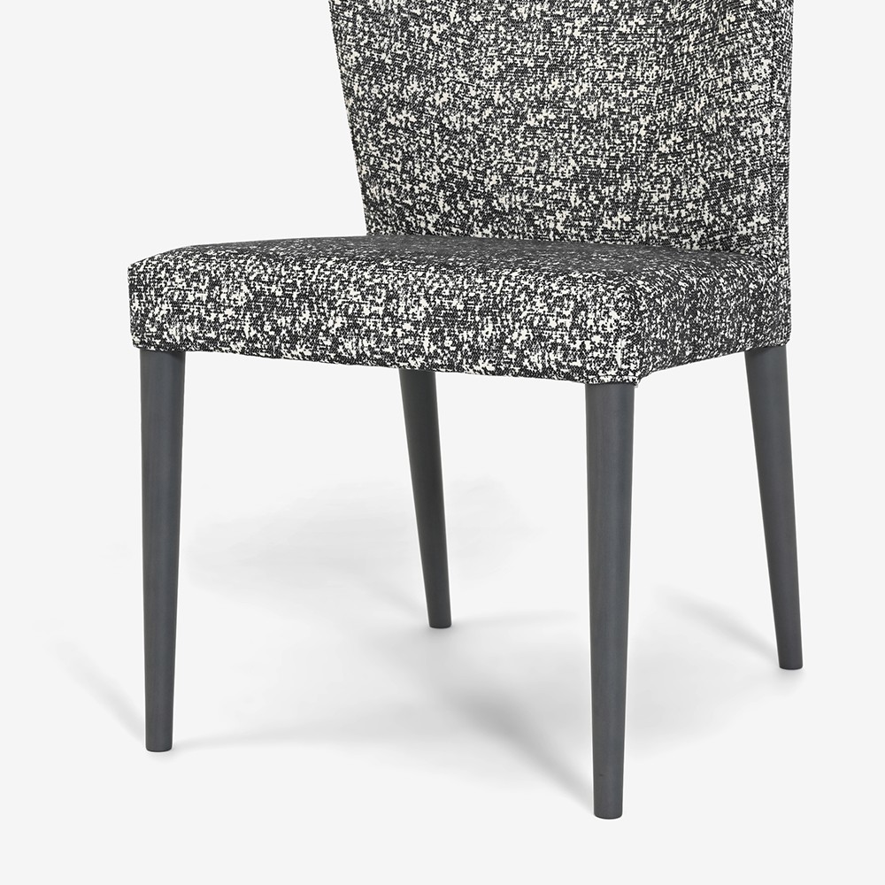 ligne roset(リーン・ロゼ)ダイニングチェア「ロゼチルコ」布#RJ-627 脚グレービーチ【受注生産品】【LIGNE ROSET FAIR 6月28日(日)まで15%OFF】