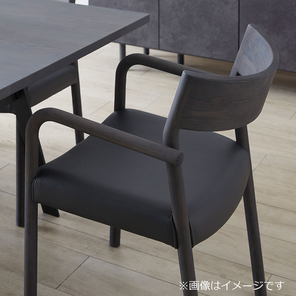 ダイニングチェア(肘付き)「フィルプラス Bタイプ」樹種・塗装色5種 張地17種【受注生産品】