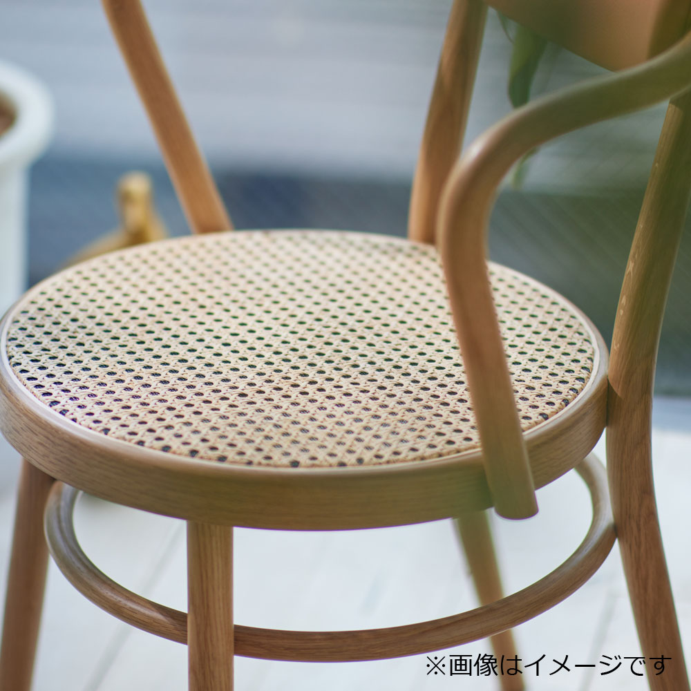 秋田木工 ダイニングチェア(肘付き)「AC-1」ナラ材ホワイトオーク色(艶消し)座面 籐張り 背もたれ 革ライトブラウン色【受注生産品】