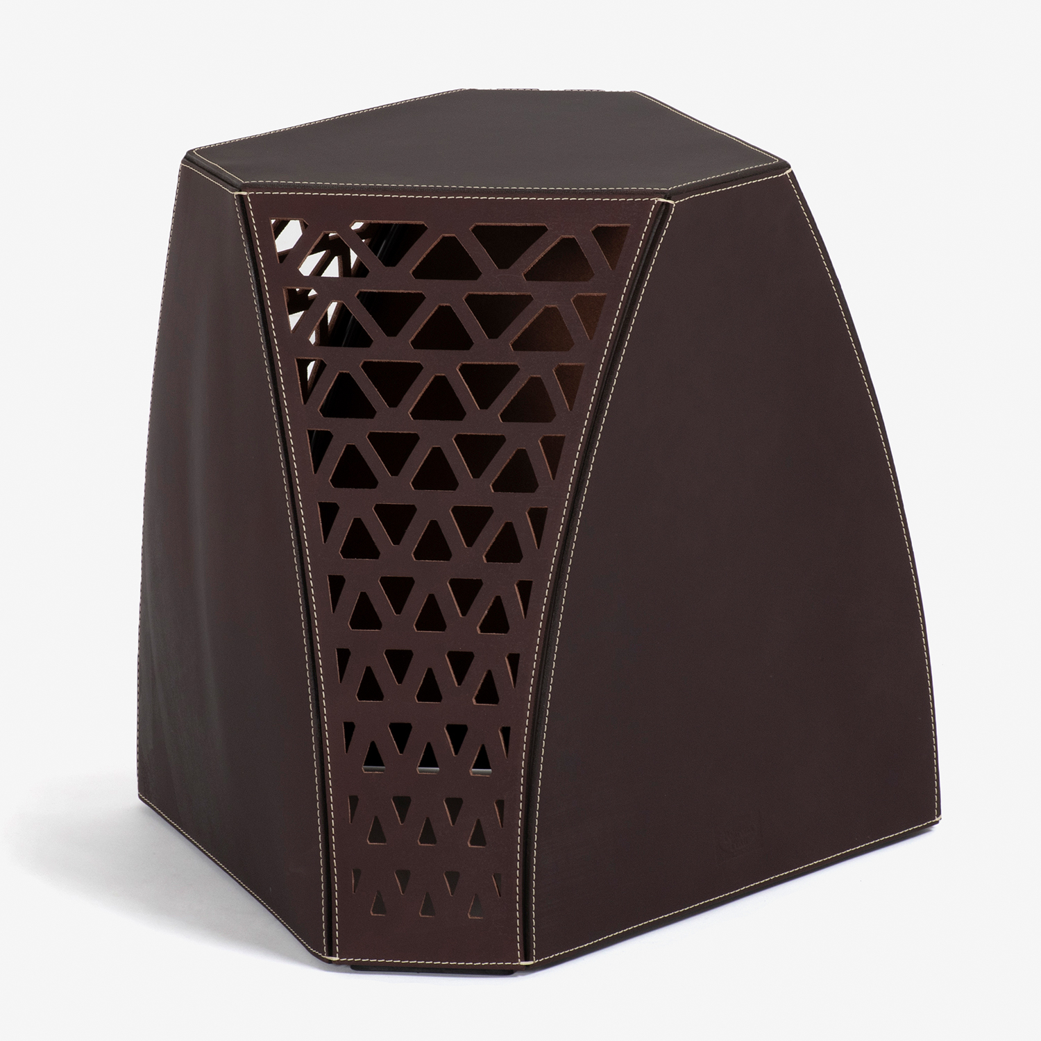 PoltronaFrau(ポルトローナ・フラウ)サイドテーブル「ハドソン」革ダークブラウン色