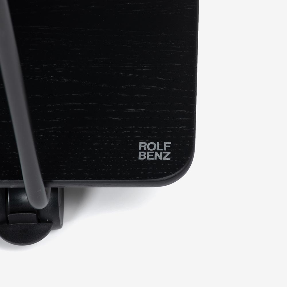 ROLF BENZ（ロルフベンツ）センターテーブル「931-421」ブラックオーク キャスター付き