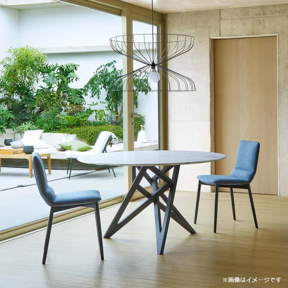 ligne roset(リーン・ロゼ)ダイニングテーブル「ロゼエンネア」セラミック天板 円形 脚ブラック 直径130cm【受注生産品】【LIGNE ROSET FAIR 6月28日(日)まで15%OFF】