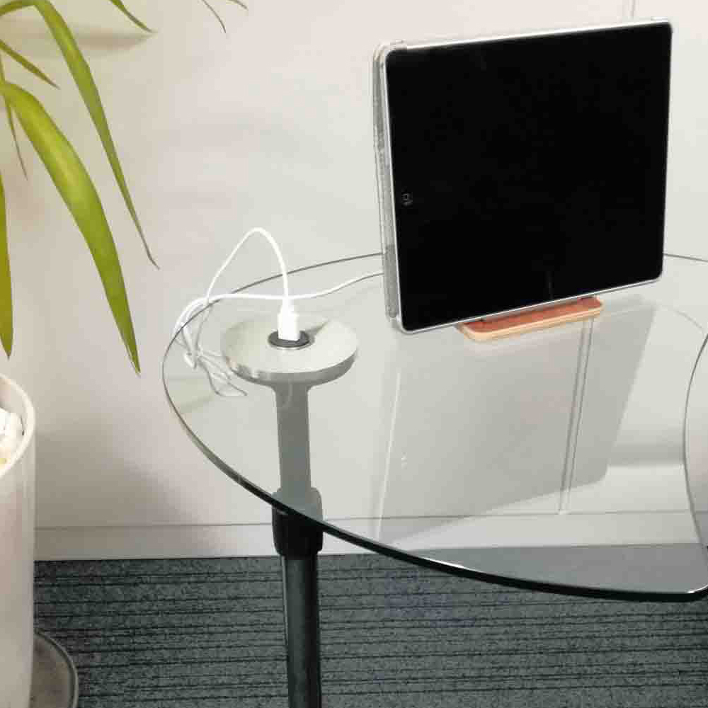 EKORNES(エコーネス)サイドテーブル「USBテーブルA」ウォールナット色 支柱ブラック