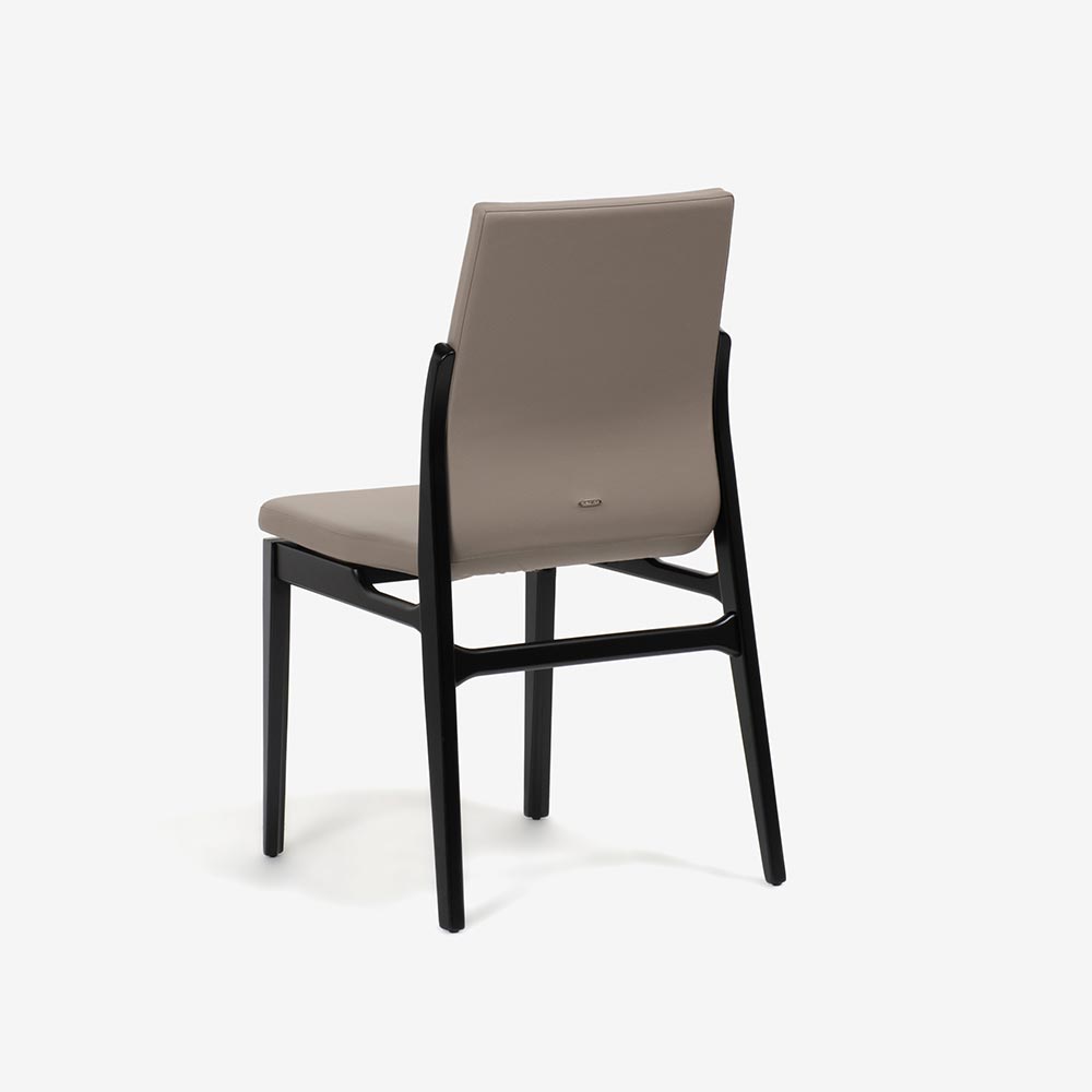 cattelan italia (カッテラン・イタリア) ダイニングチェア「ジュネーブ」革 カストロ色