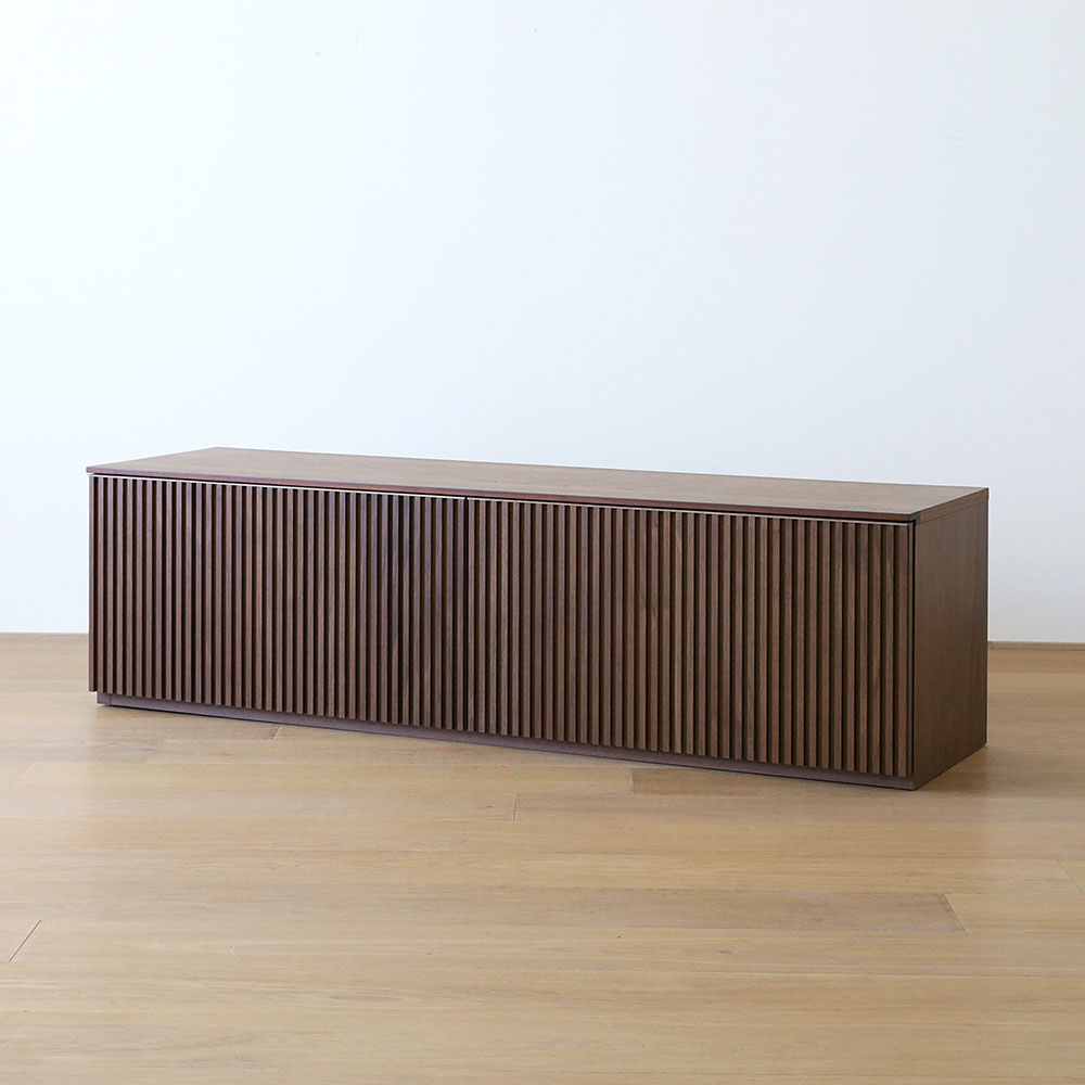 ローボード「RIB リブ」幅150.2cm ウォールナット材
