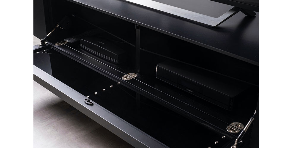 テレビボードマスターピースN180のAV機器収納部の画像