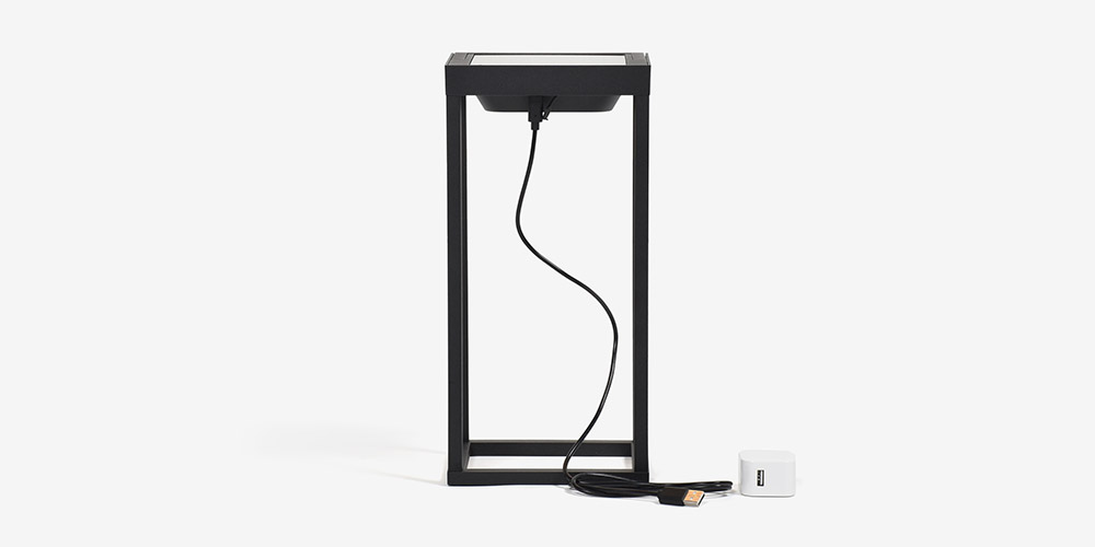 ポータブルLEDスタンド「Home Solar」BKのUSB充電